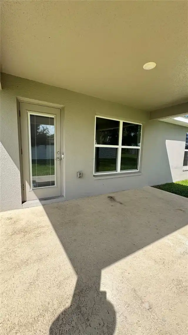 Listing Photo 12