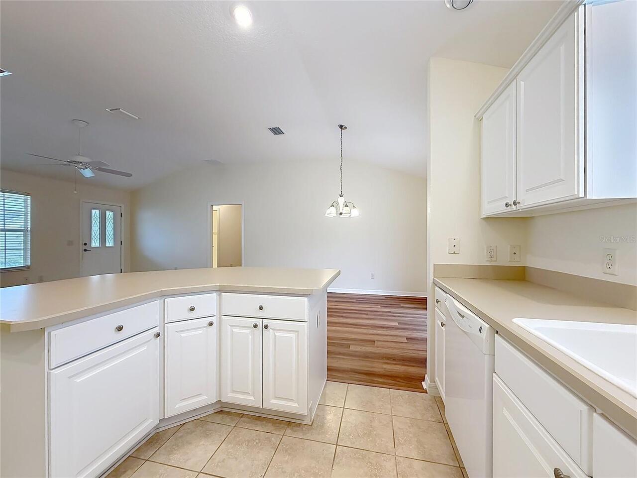 Listing Photo 17