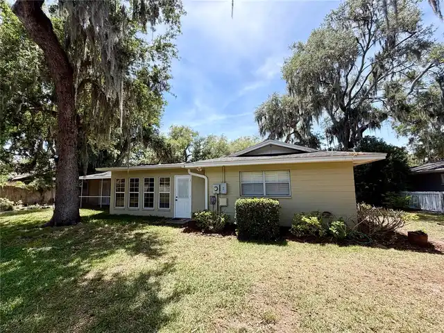 Listing Photo 12