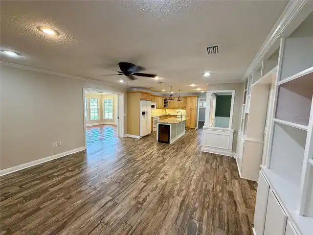 Listing Photo 25