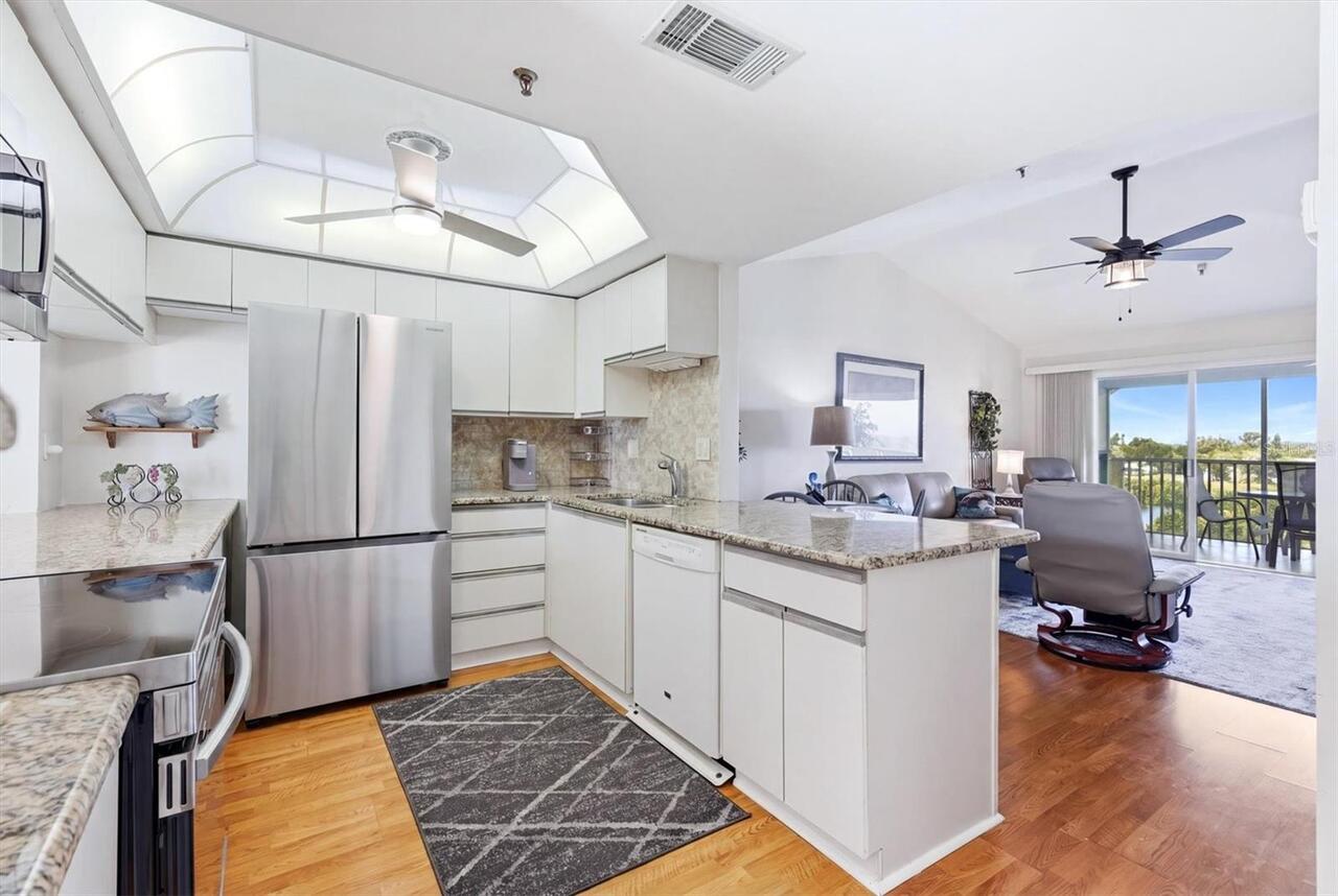 Listing Photo 15