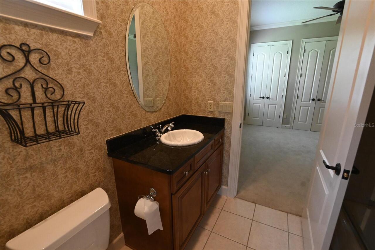 Listing Photo 10