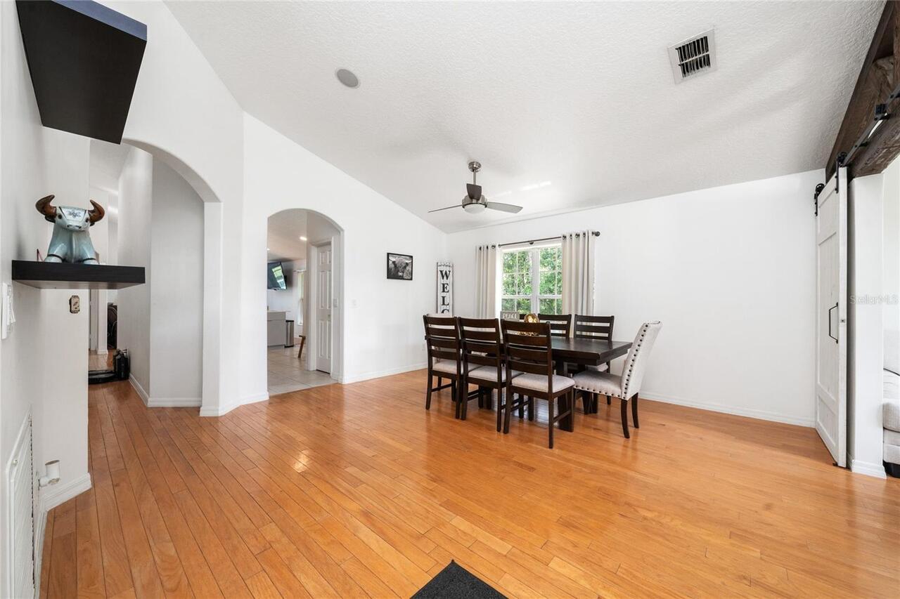 Listing Photo 9