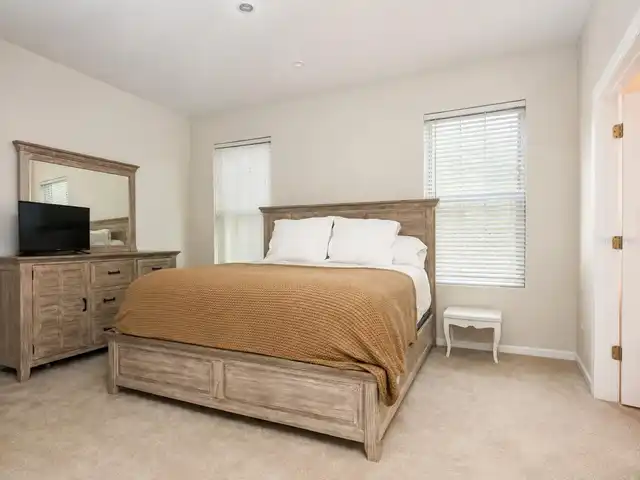 Listing Photo 7
