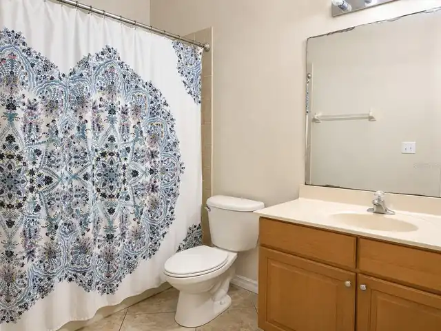 Listing Photo 12