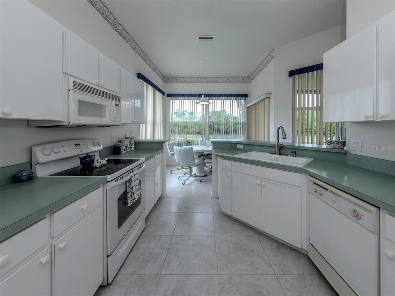 Listing Photo 16