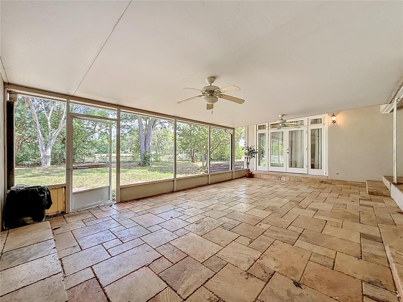 Listing Photo 10