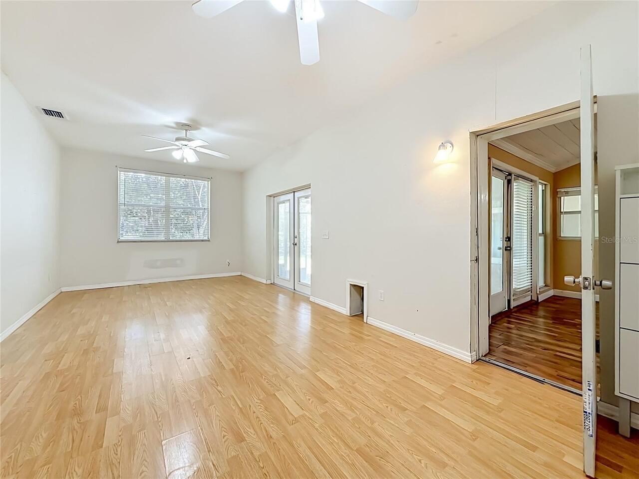 Listing Photo 14