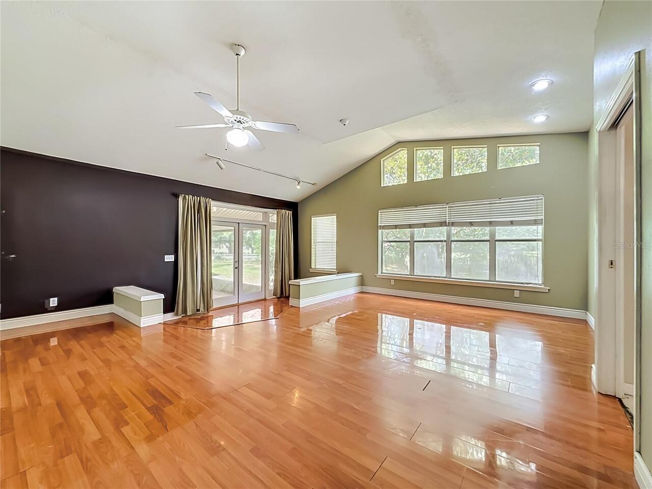 Listing Photo 31
