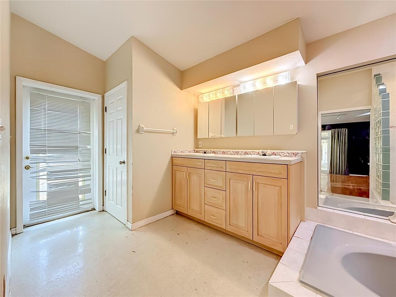 Listing Photo 37