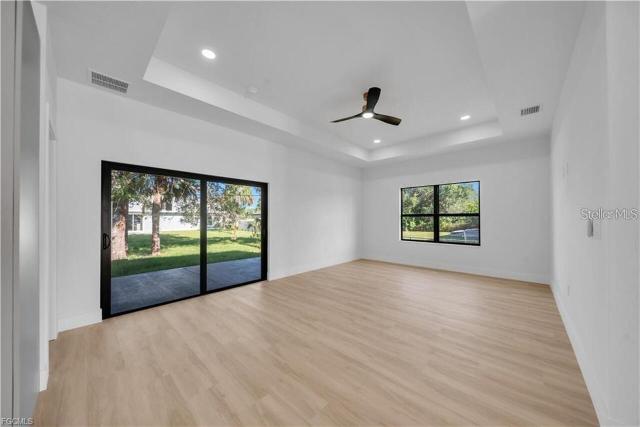 Listing Photo 9