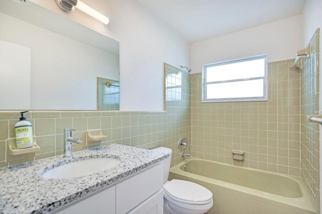 Listing Photo 14