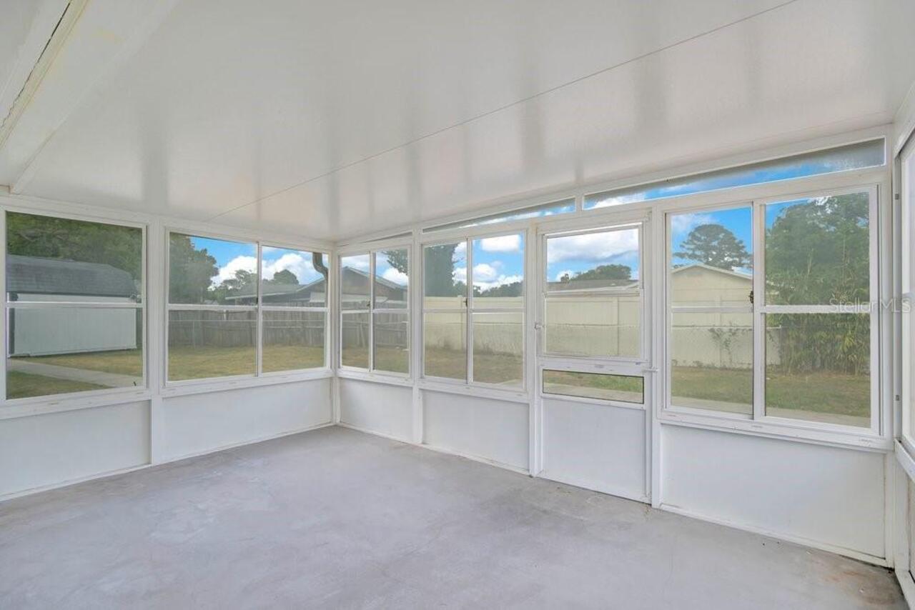 Listing Photo 17