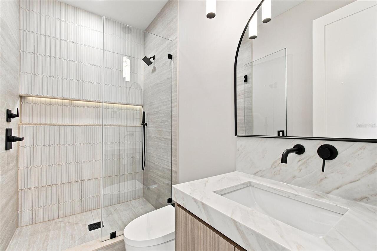 Listing Photo 37