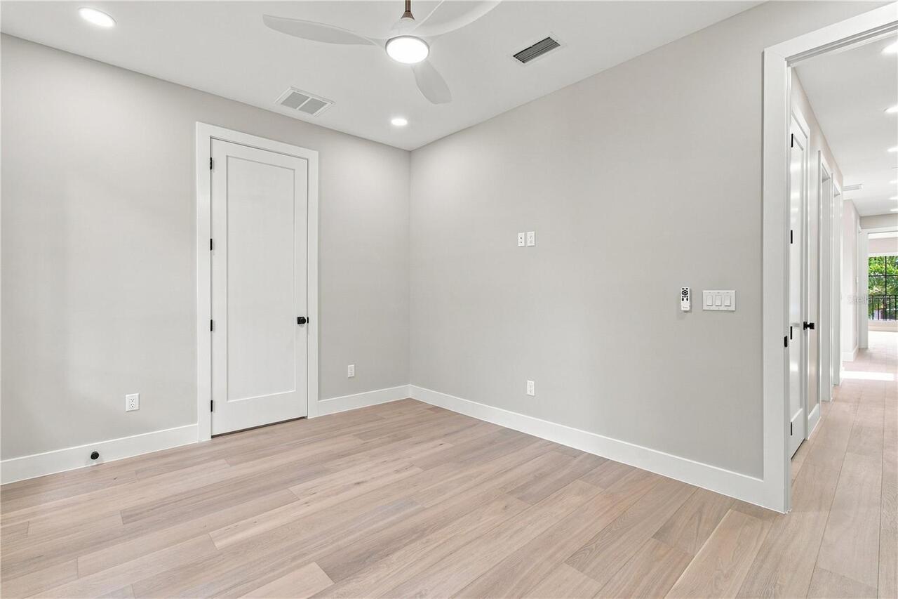 Listing Photo 43