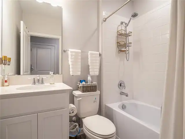 Listing Photo 18