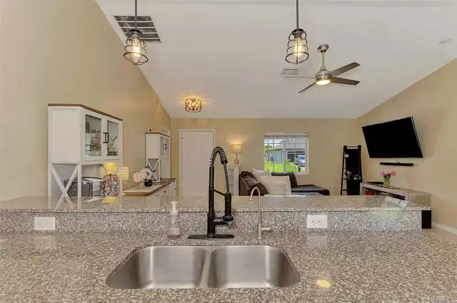 Listing Photo 23