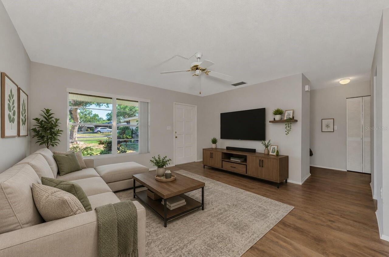 Listing Photo 8