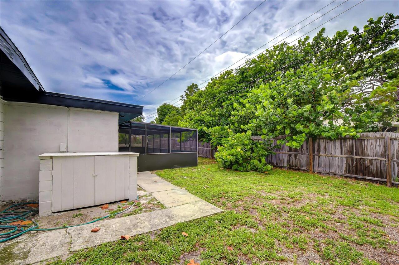 Listing Photo 9
