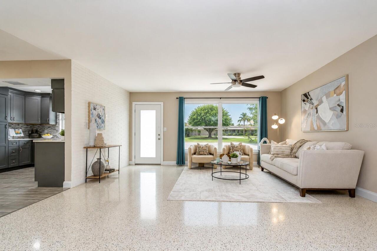 Listing Photo 15