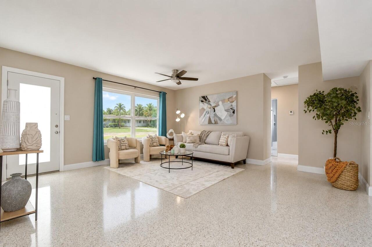 Listing Photo 16