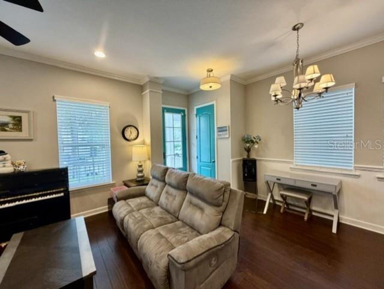 Listing Photo 11