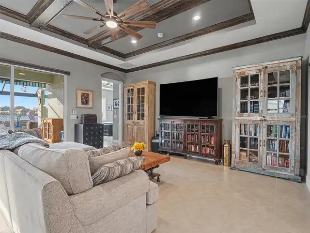 Listing Photo 9