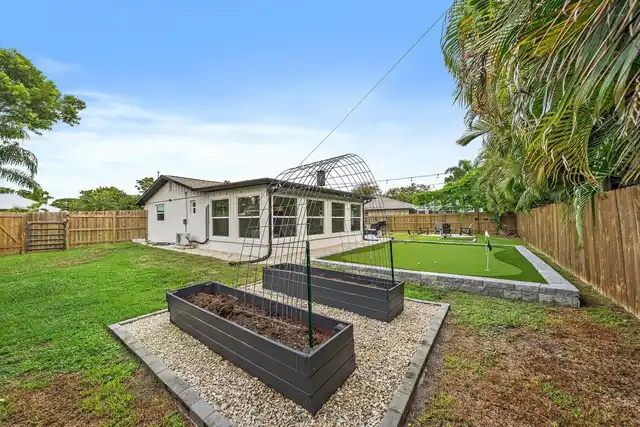 Listing Photo 43