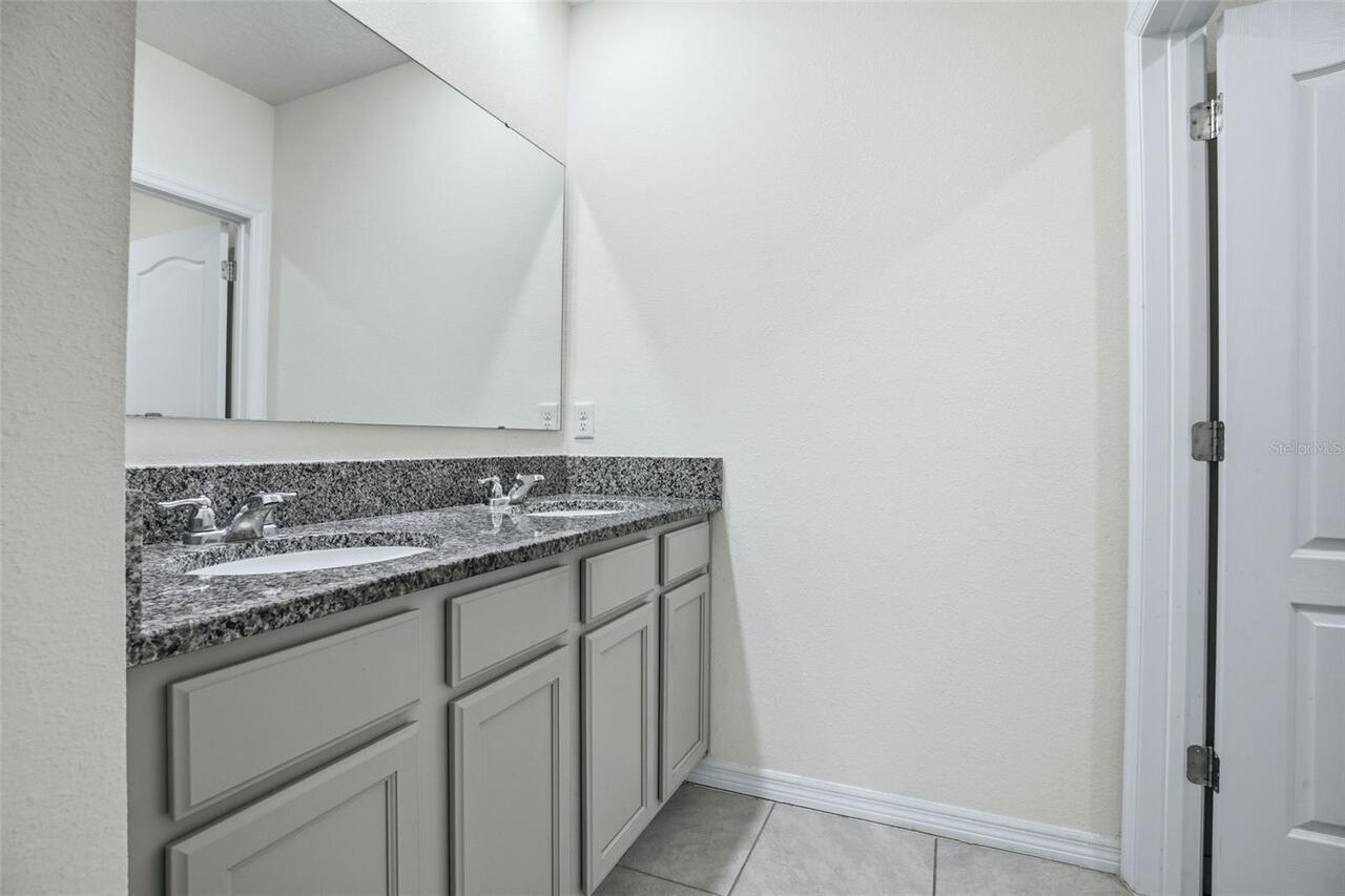 Listing Photo 33