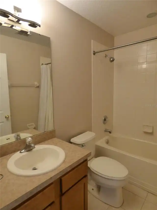 Listing Photo 12