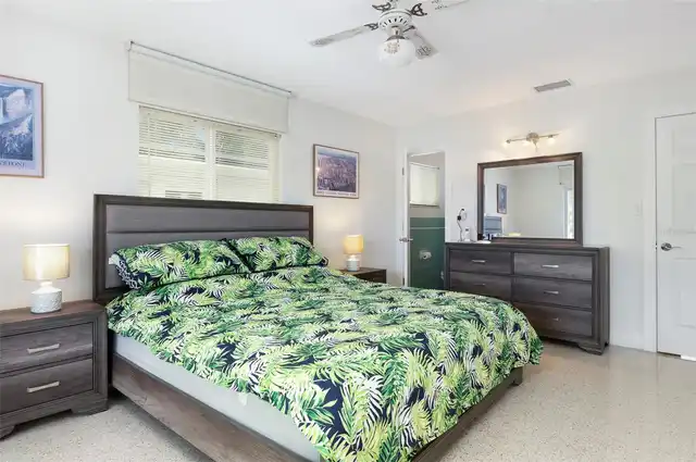 Listing Photo 14