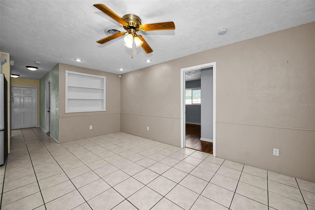 Listing Photo 14