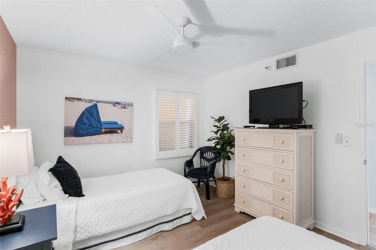 Listing Photo 33