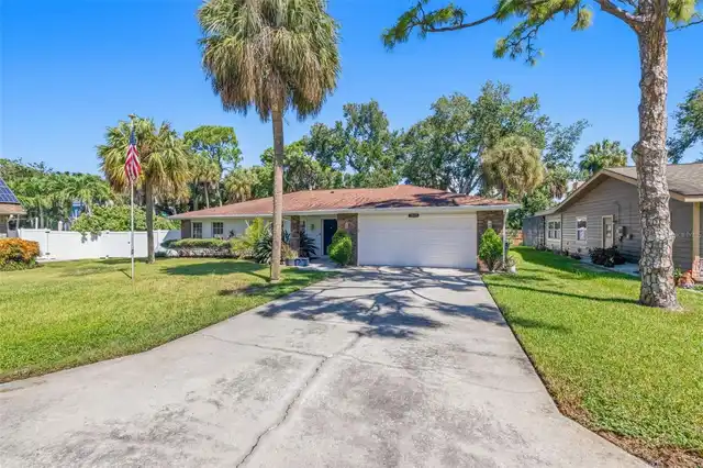 Listing Photo 8