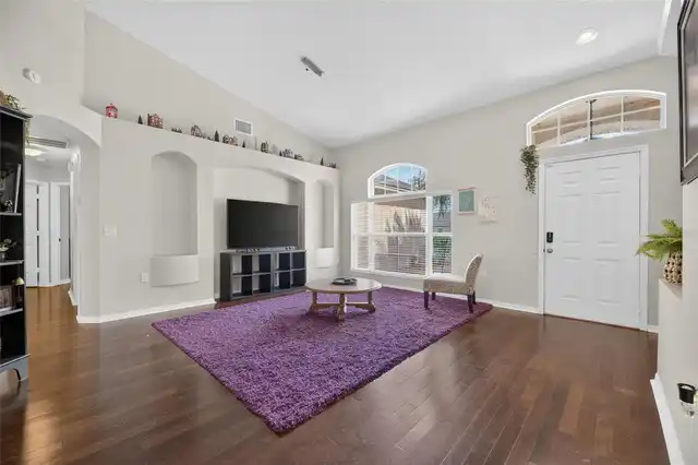 Listing Photo 7