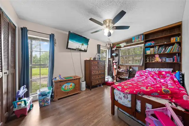 Listing Photo 34