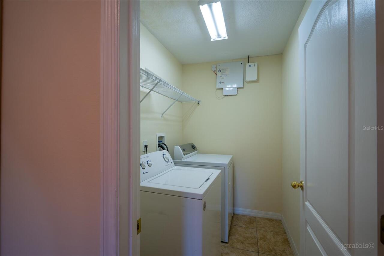 Listing Photo 8