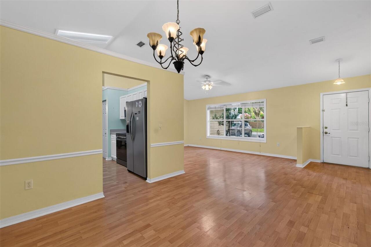 Listing Photo 14