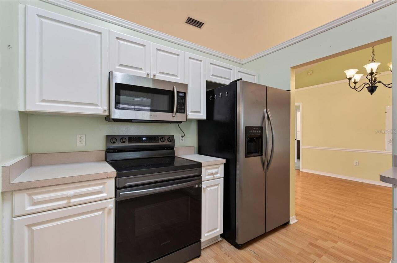 Listing Photo 17