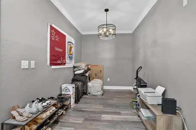 Listing Photo 18