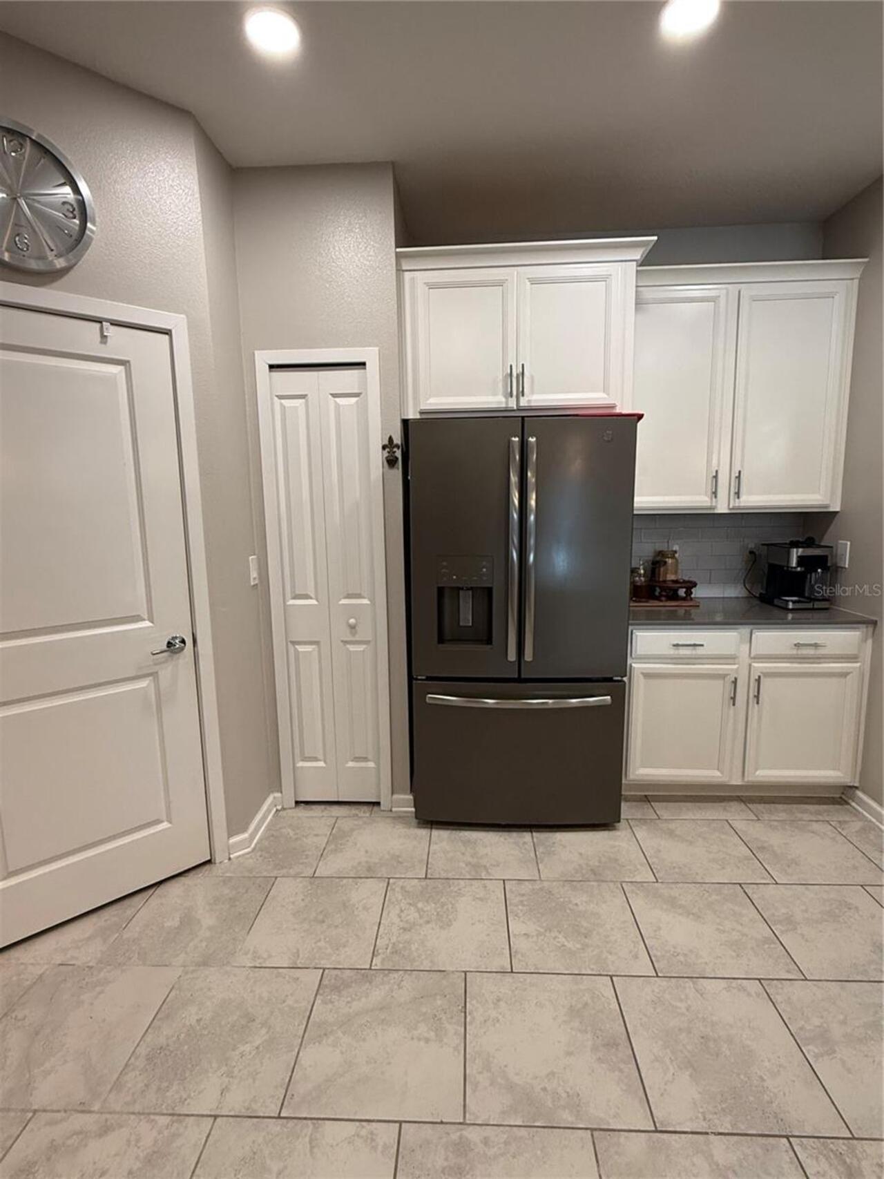 Listing Photo 12