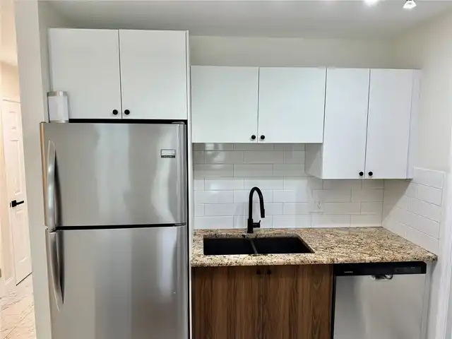 Listing Photo 9