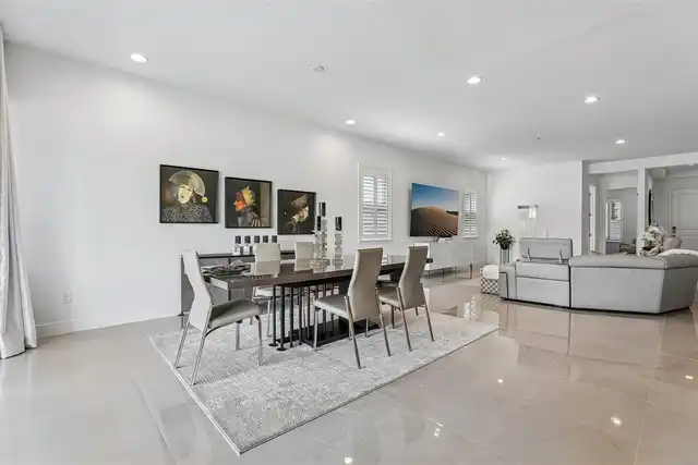 Listing Photo 9