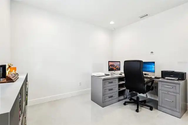 Listing Photo 43