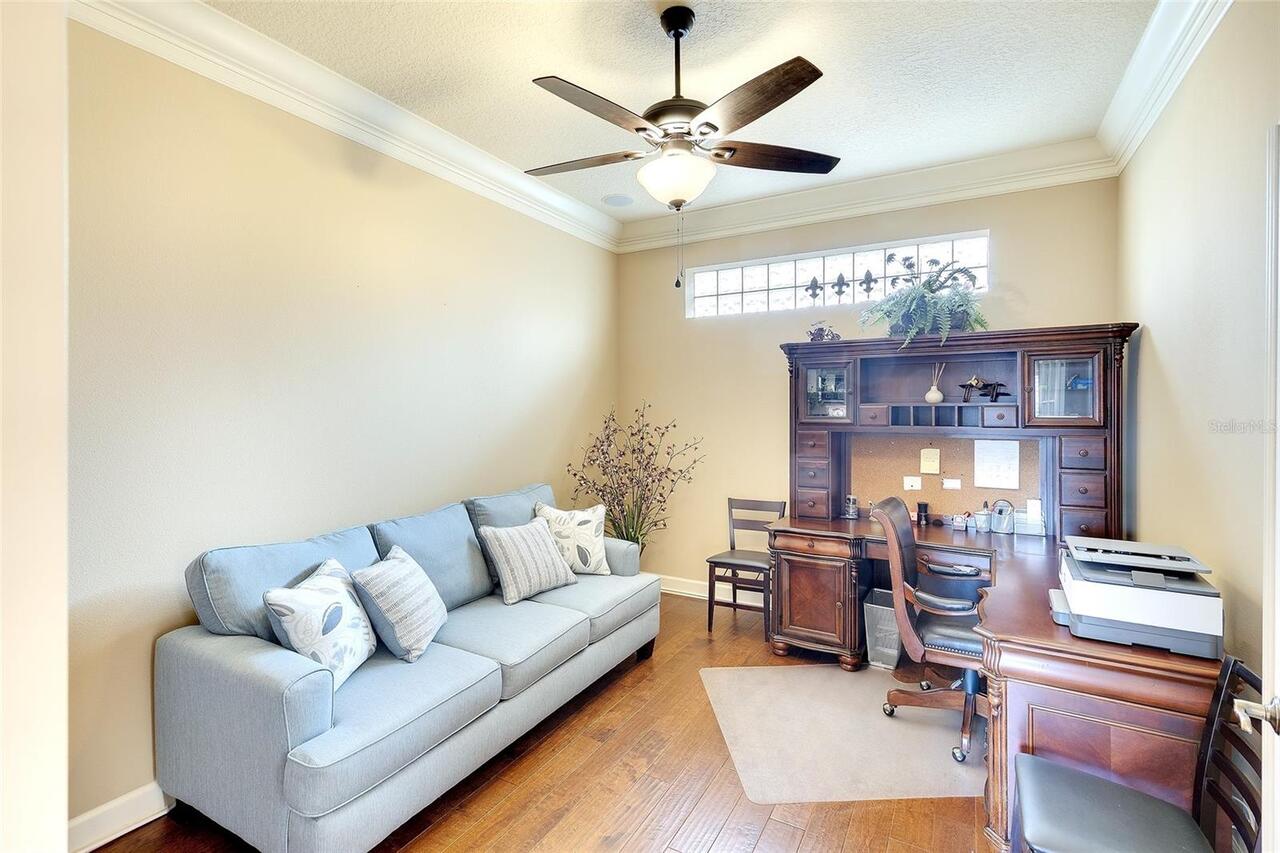 Listing Photo 12