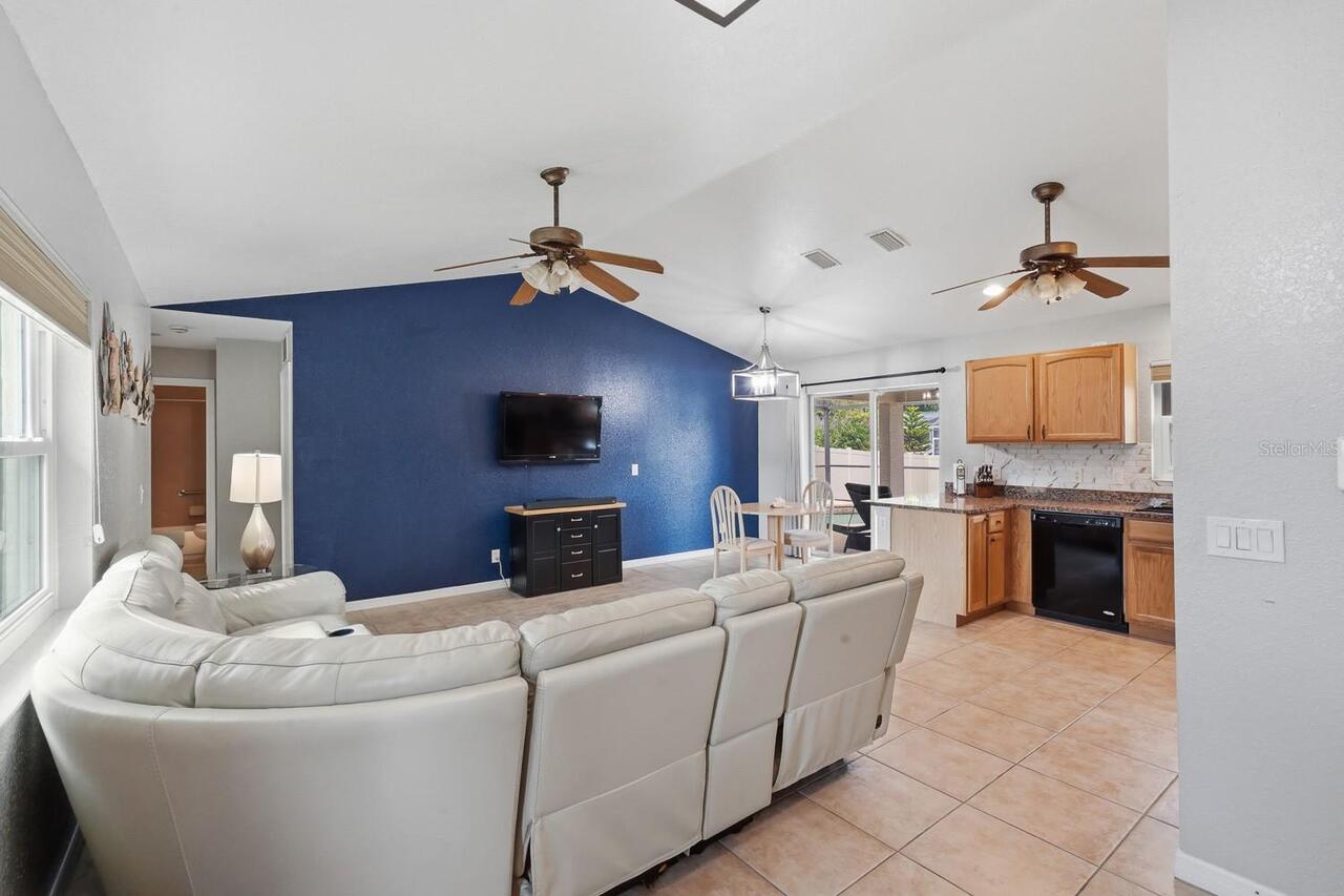 Listing Photo 8