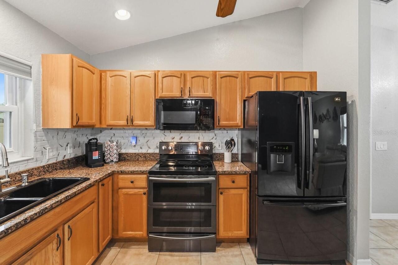 Listing Photo 10