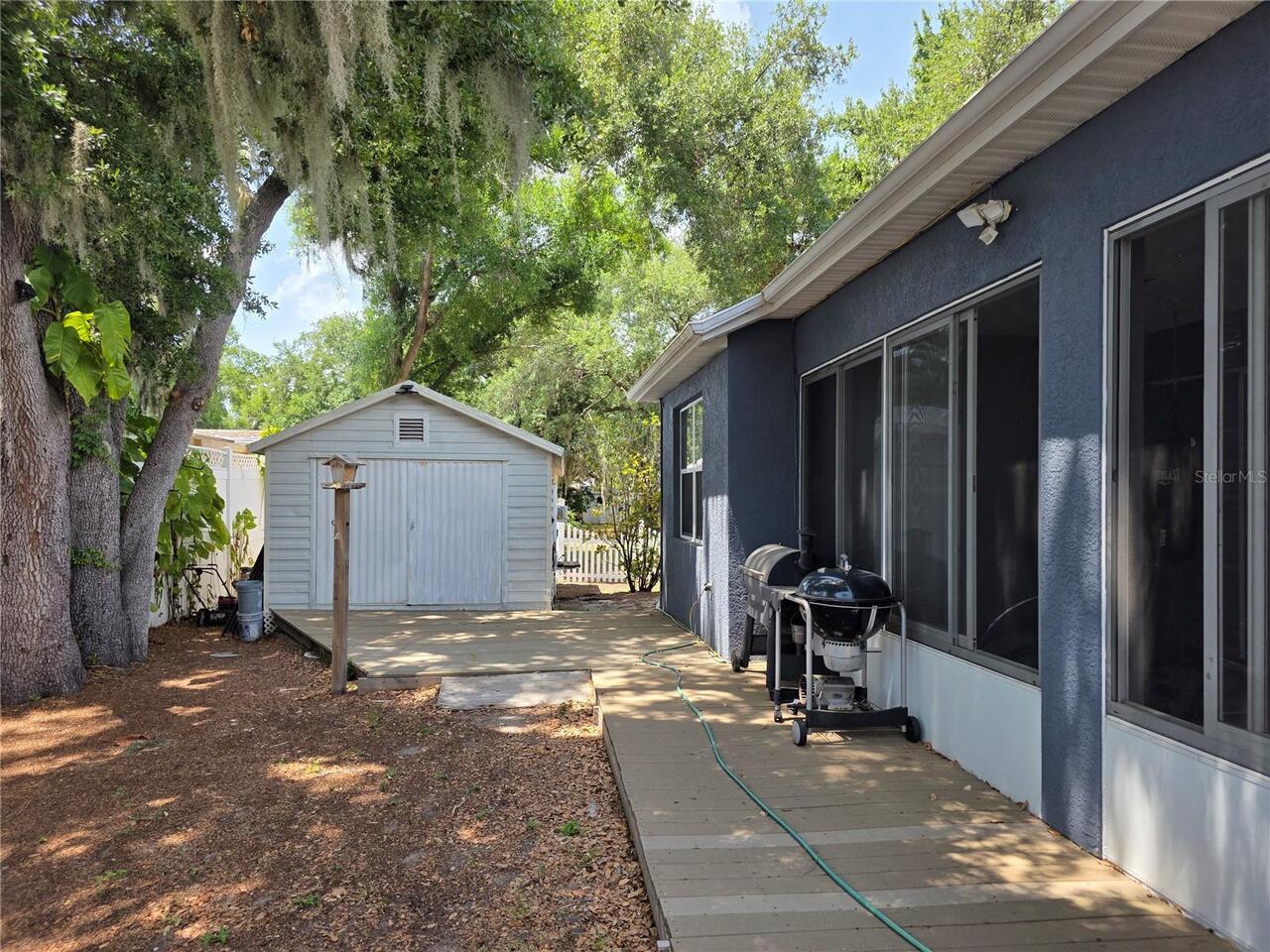 Listing Photo 12