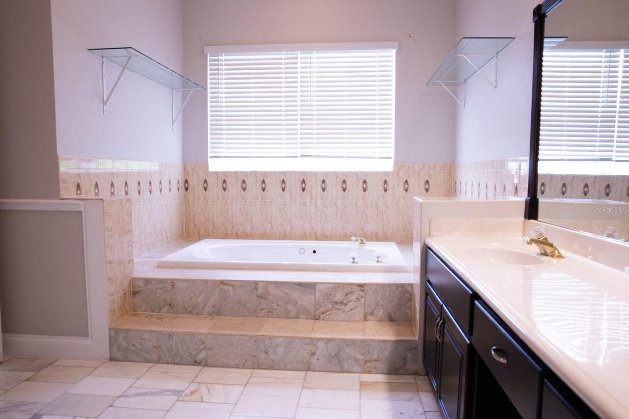 Listing Photo 37