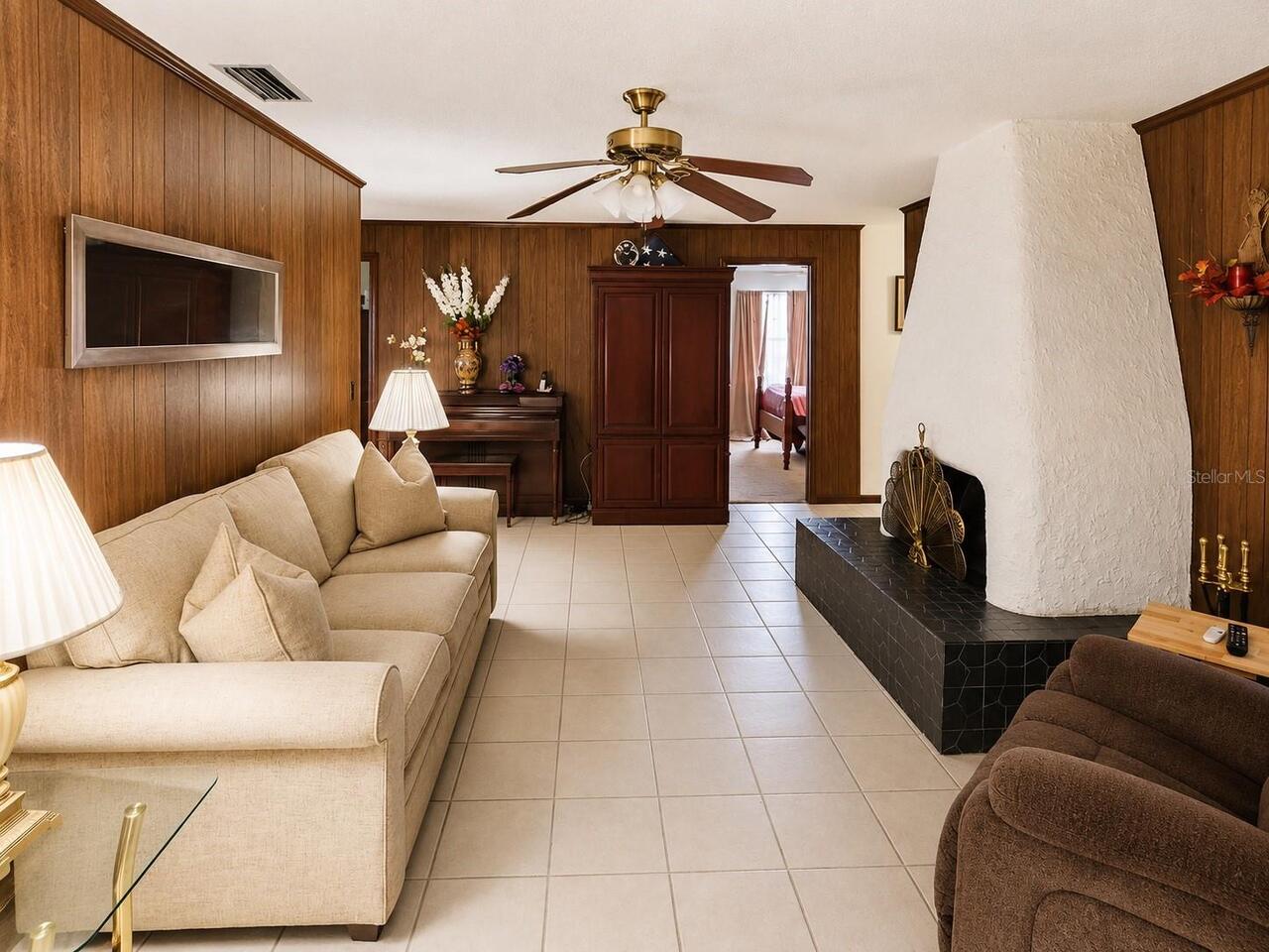 Listing Photo 9